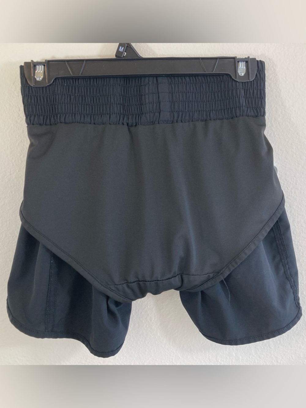 B Women’s Black Athletic Shorts Size S Running Workout Shorts - Picture 6 of 6